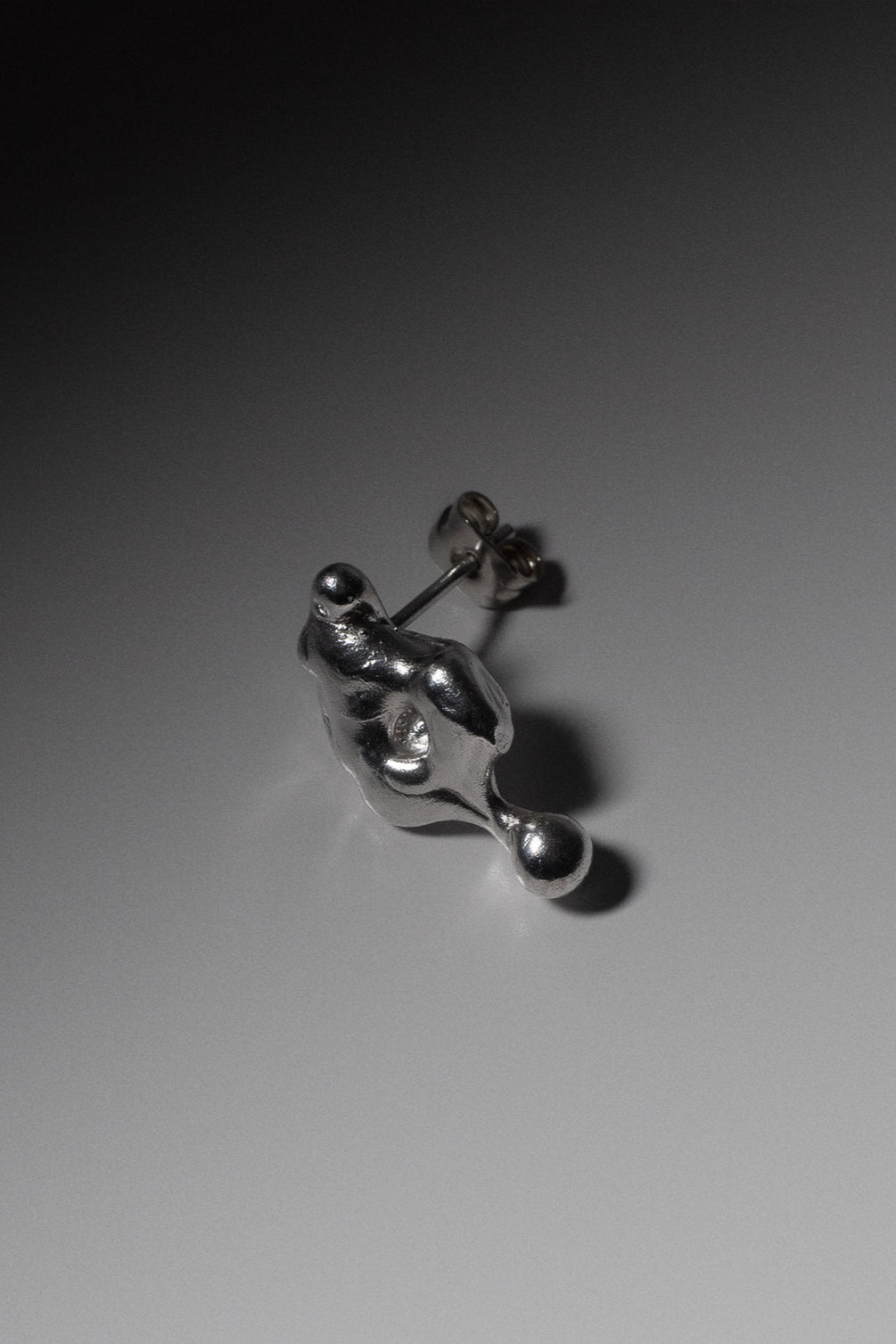 NOWHERE SOON STUDIO EMANATE EARRING