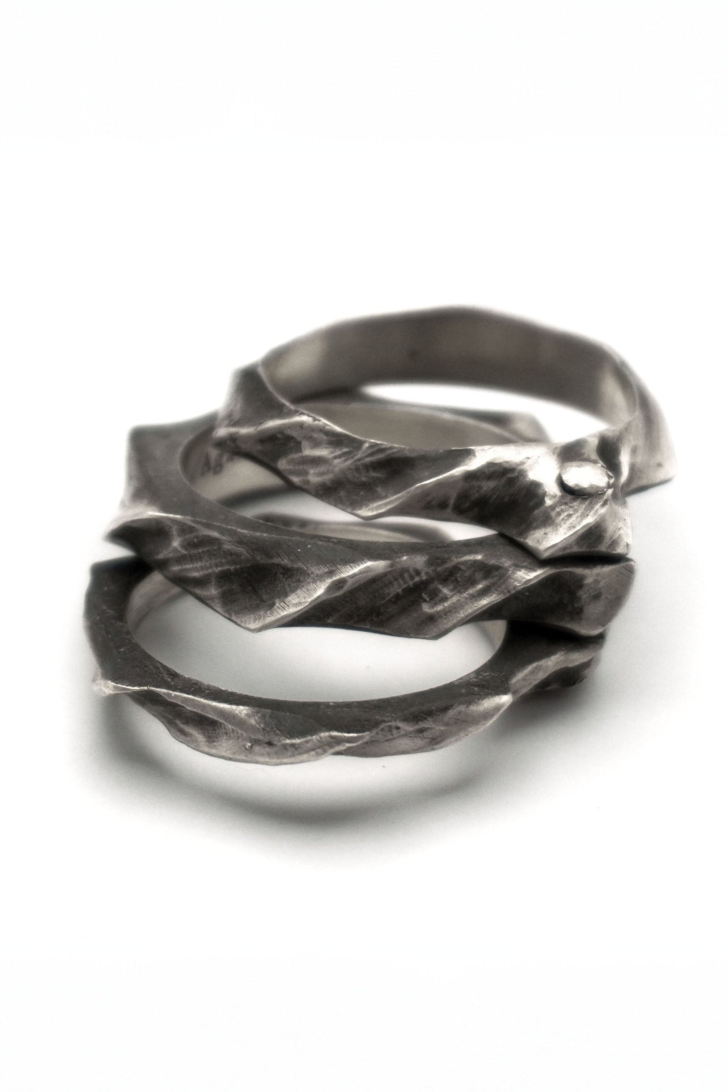 STRATA RING