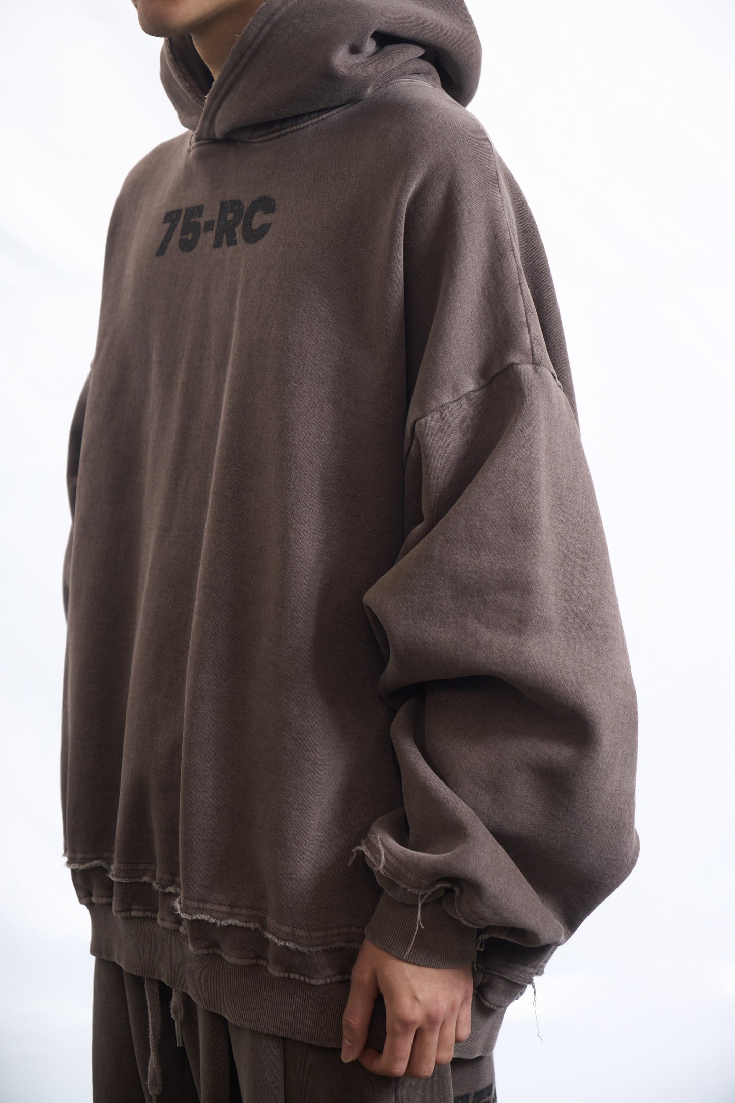 75-RC  FADE OVERSIZED TRACK HOODIE COCOA