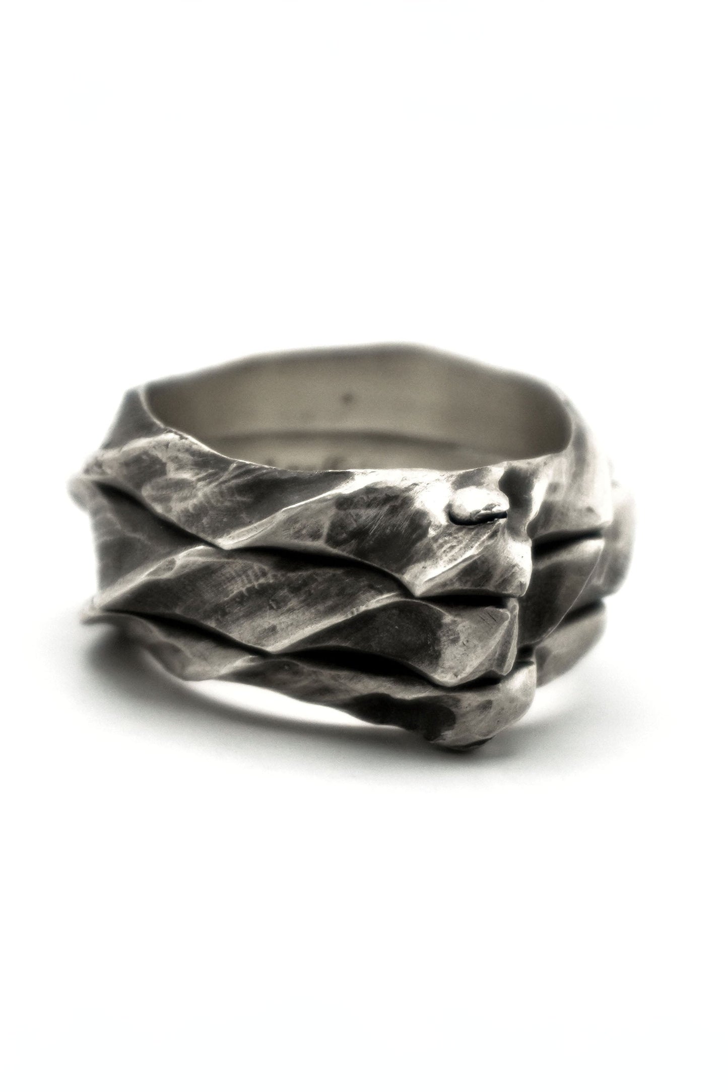 STRATA RING