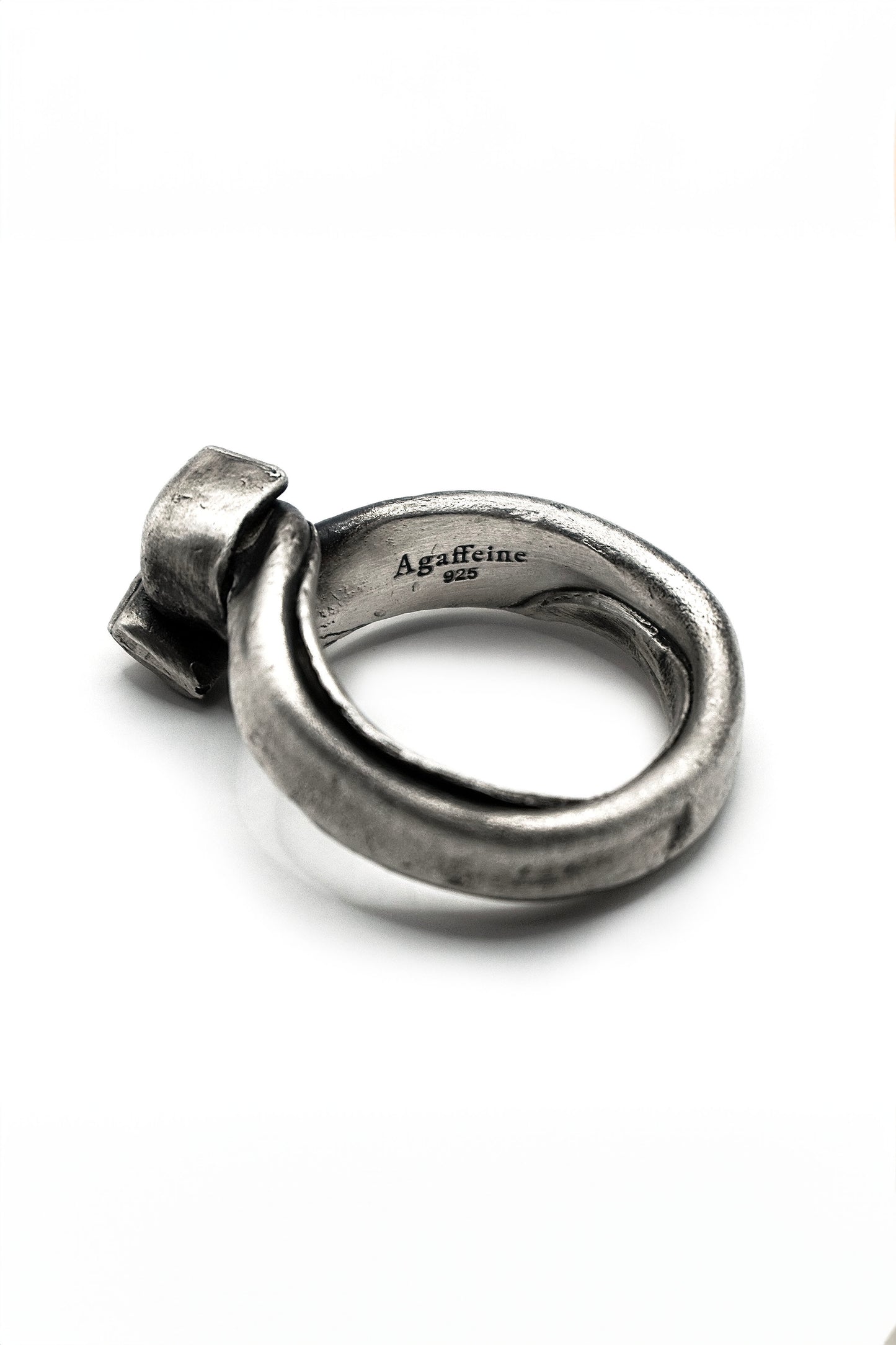TWIST RING