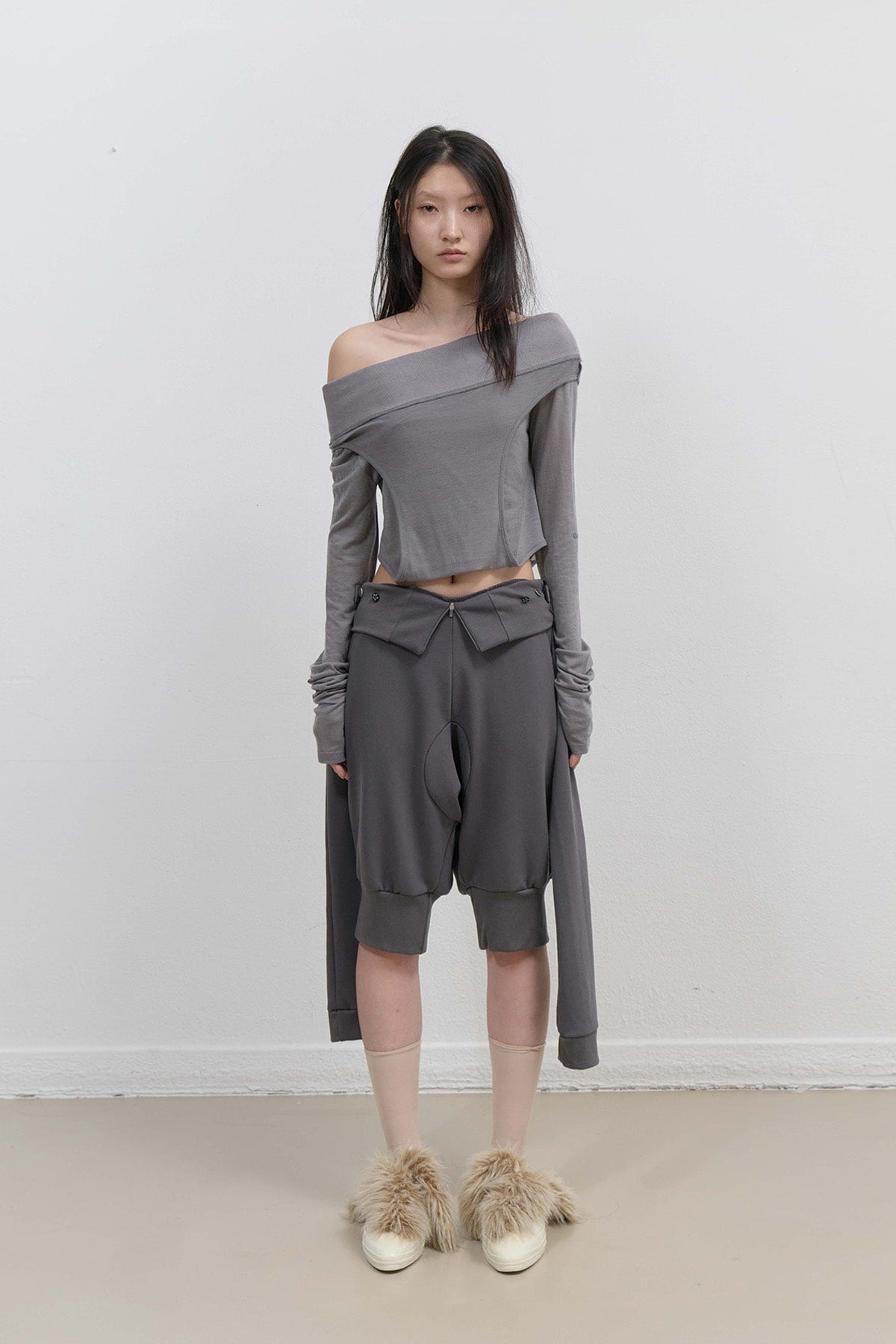 SLEEVE PUMPKIN PANTS - CHARCOAL