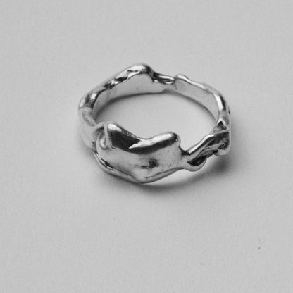 NOWHERE SOON STUDIO CAPRIOUS RING