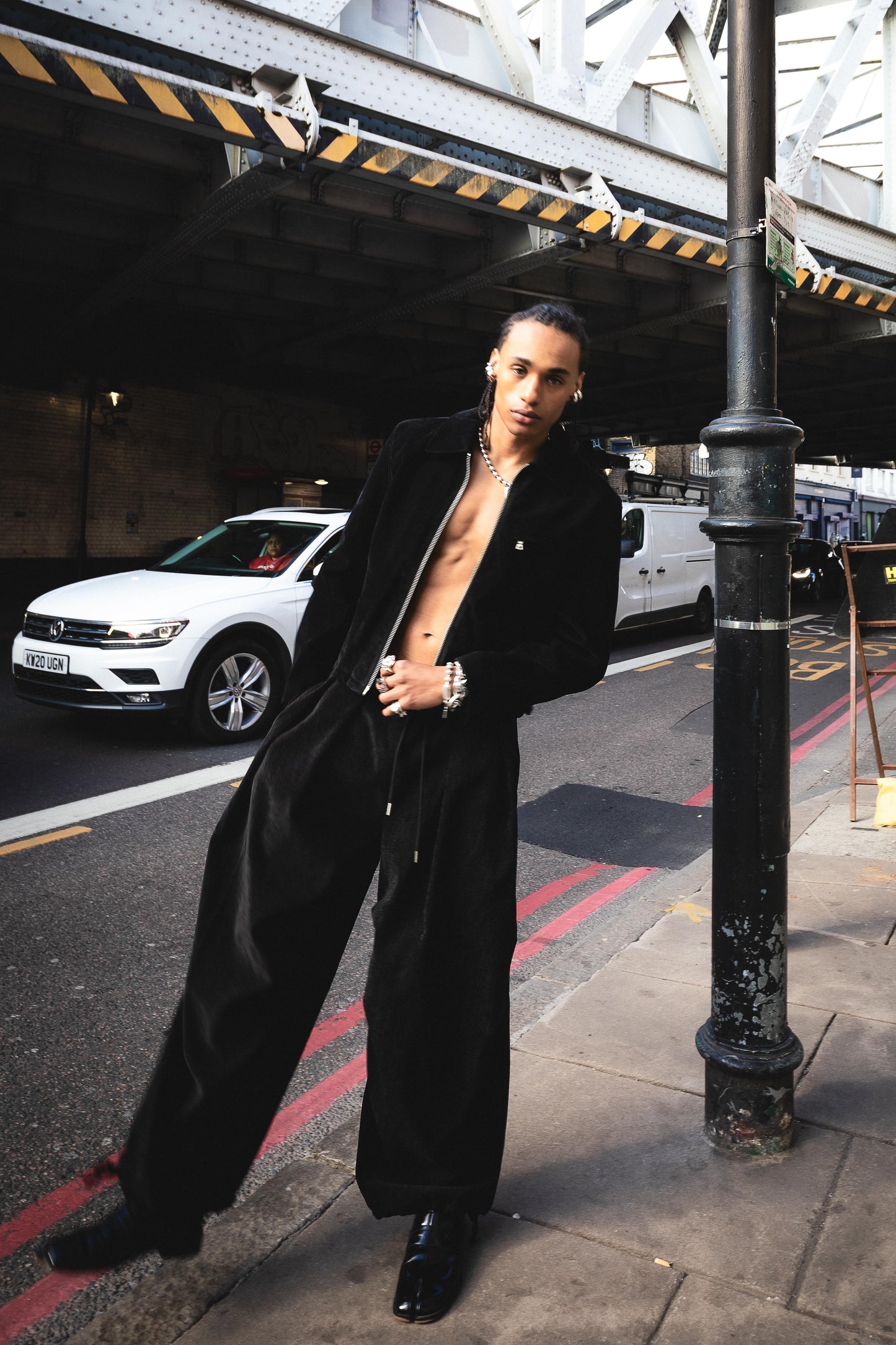 DRAWSTRING HEM BALLOON TROUSERS — IVORY