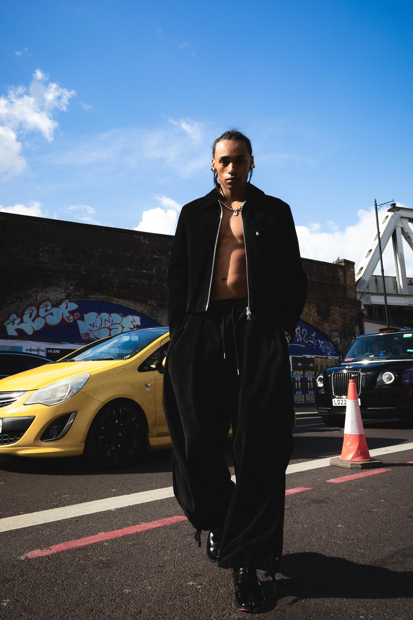 DRAWSTRING HEM BALLOON TROUSERS — IVORY