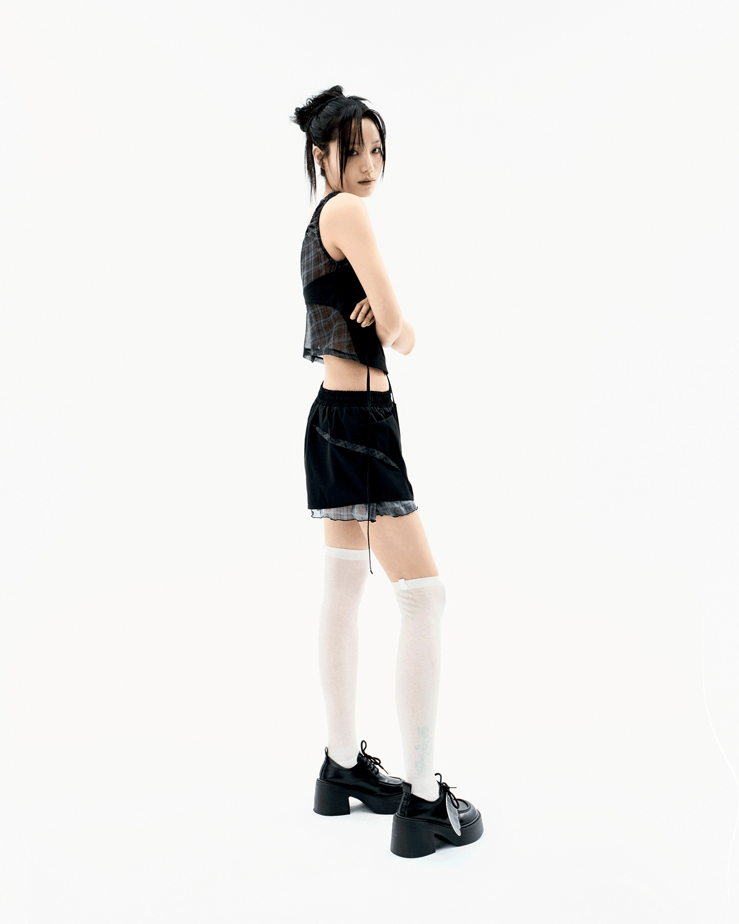OJOS REVERSIBLE PLAID TRACK SHORTS BLACK