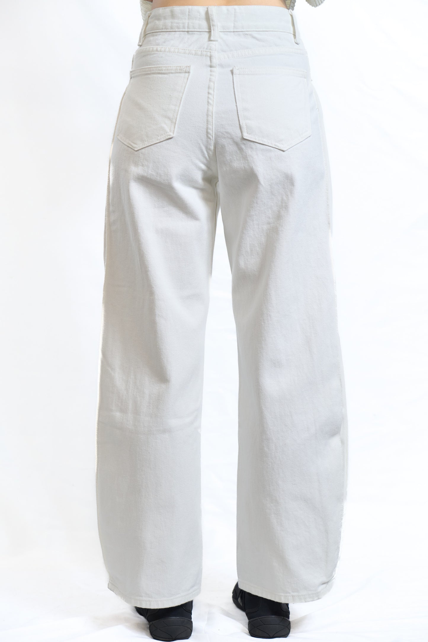 INVERTED PLEAT DENIM TROUSERS OFF WHITE