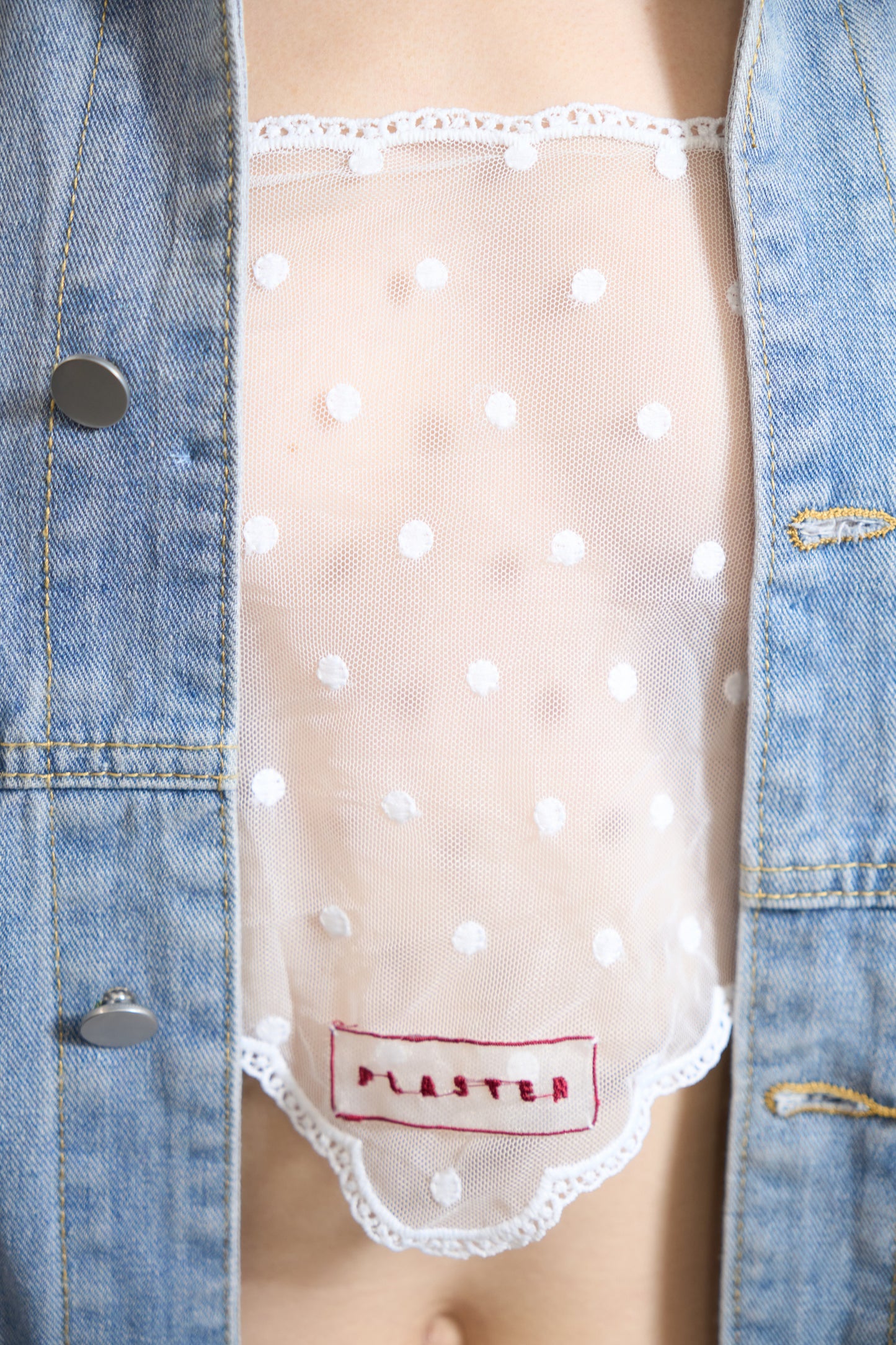 TIE-BACK MESH SCARF WHITE