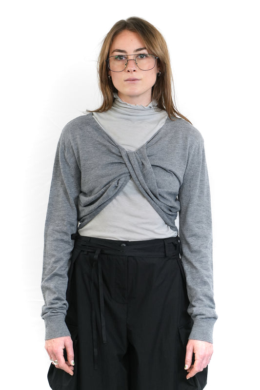 GREY TWISTED FRONT KNIT TOP