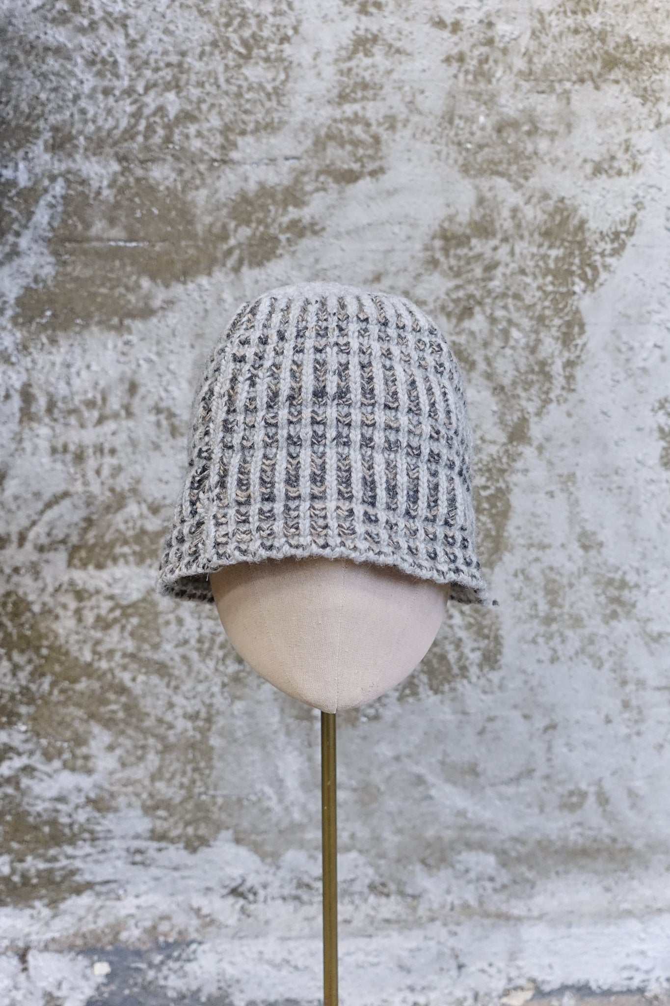 TEXTURED KNIT BUCKET BEANIE