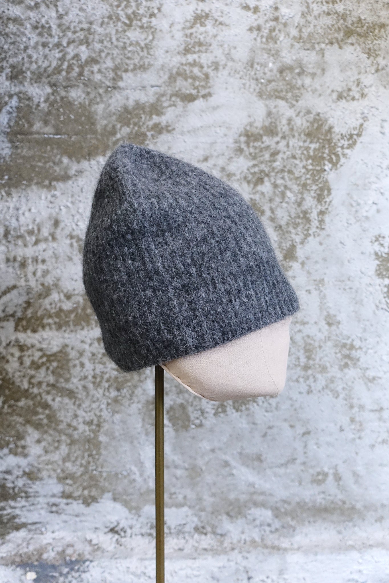 GREY FLORAL KNIT BEANIE