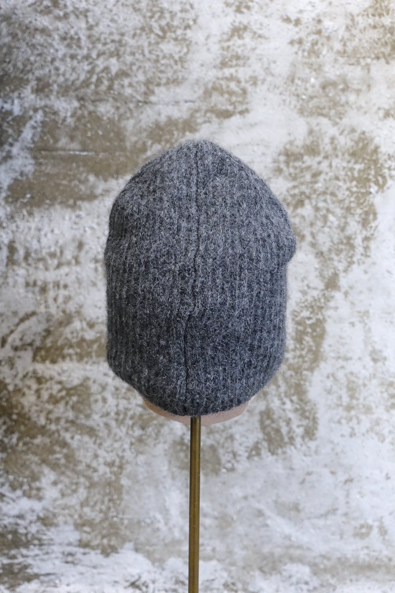 GREY FLORAL KNIT BEANIE