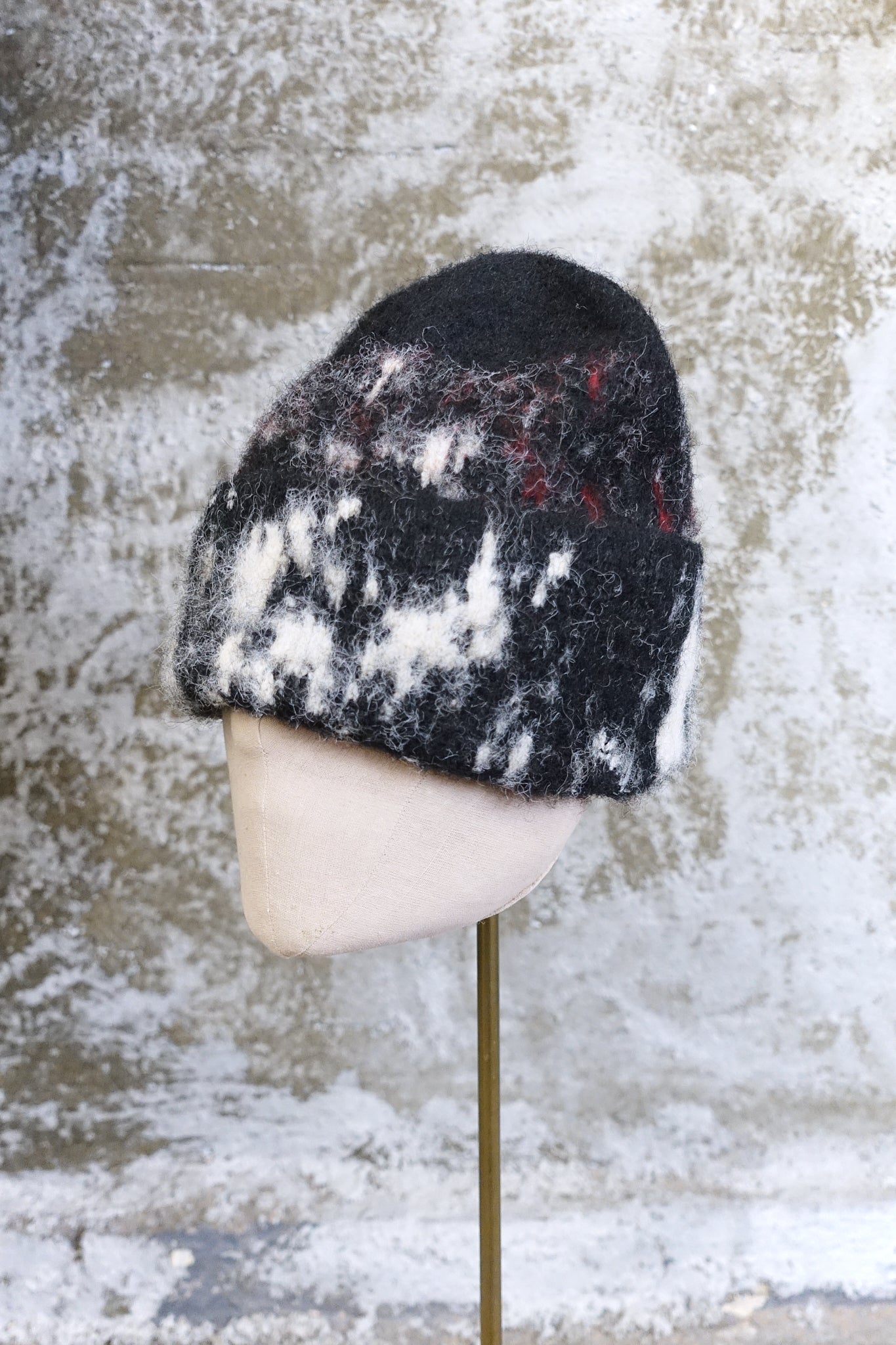 FUZZY PATTERN KNIT BEANIE