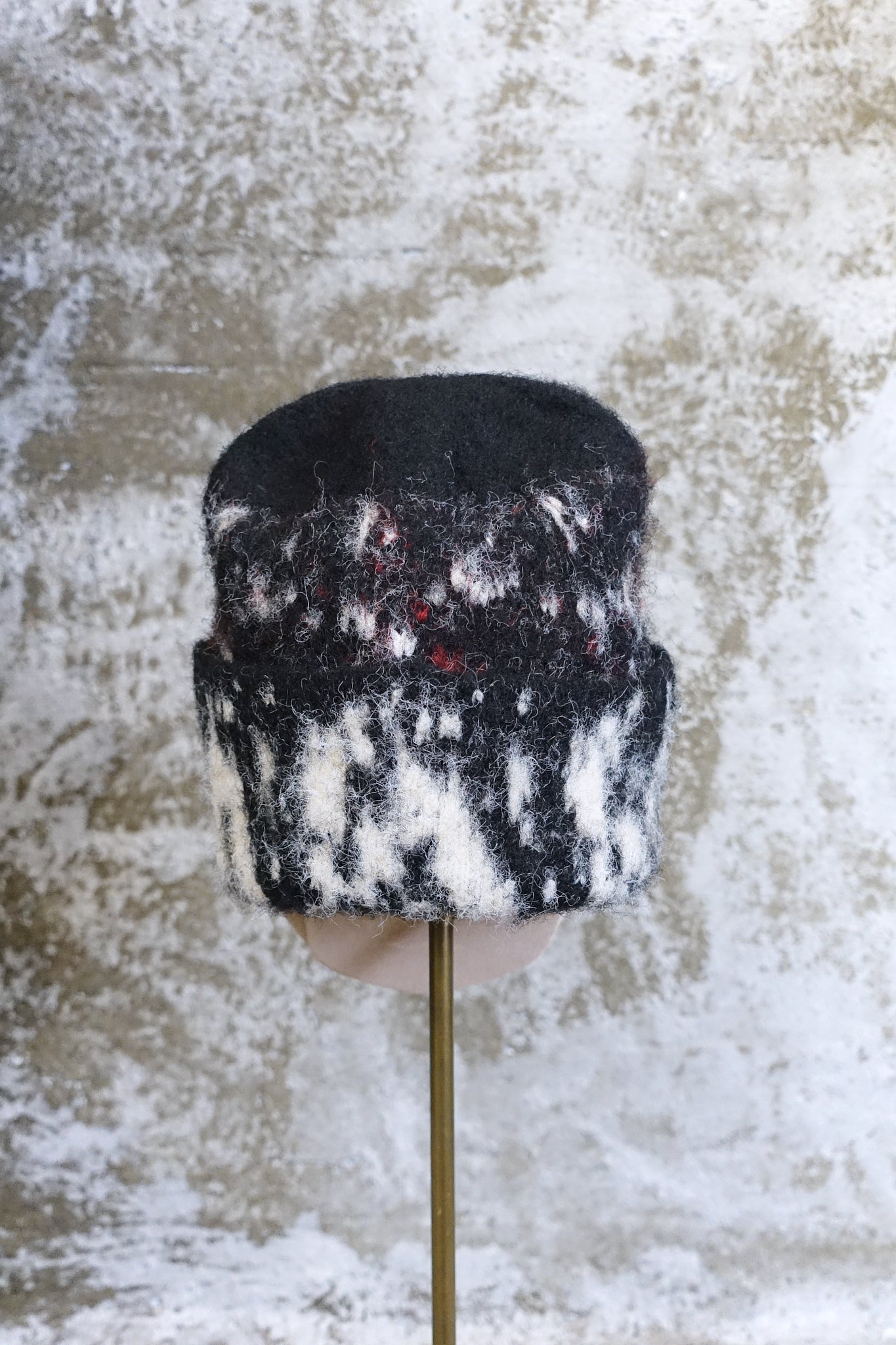 FUZZY PATTERN KNIT BEANIE