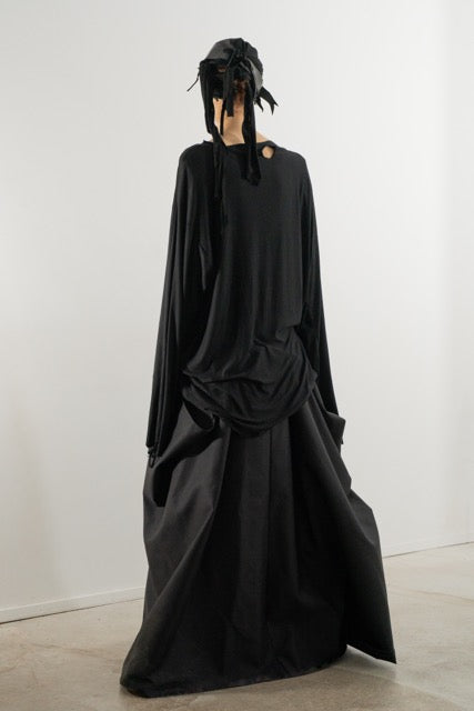 DESTROYED LONG SLEEVE TOP BLACK