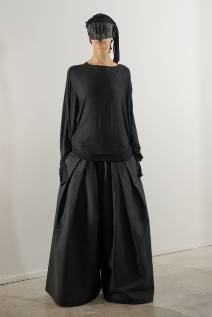 PLEATED LONG SLEEVE TOP BLACK