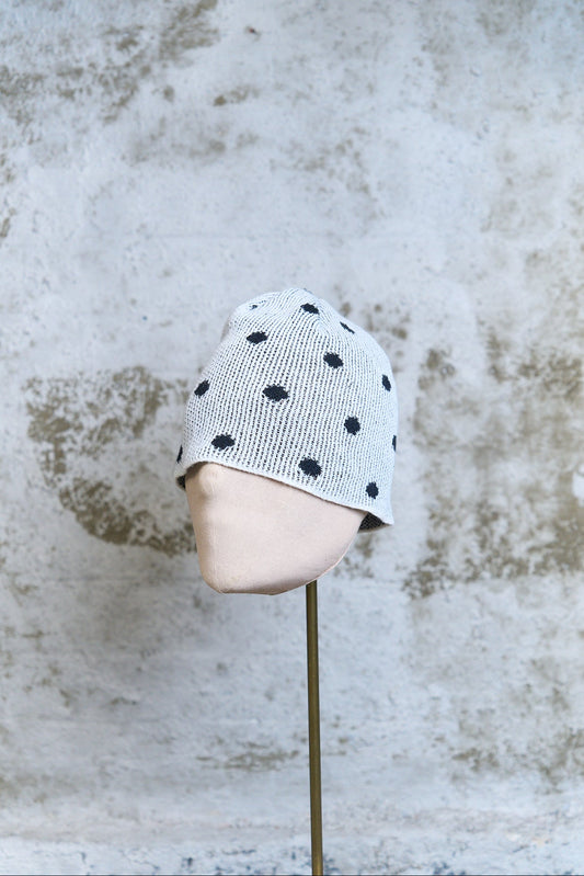 BLACK POLKA DOT KNIT BEANIE — WHITE