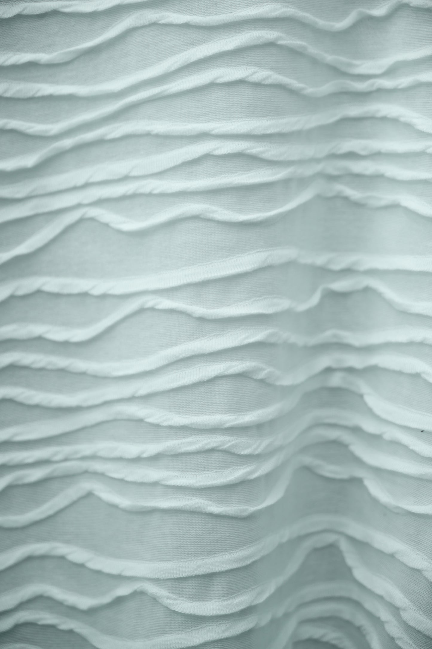 WAVY TEXTURE LONG SLEEVE