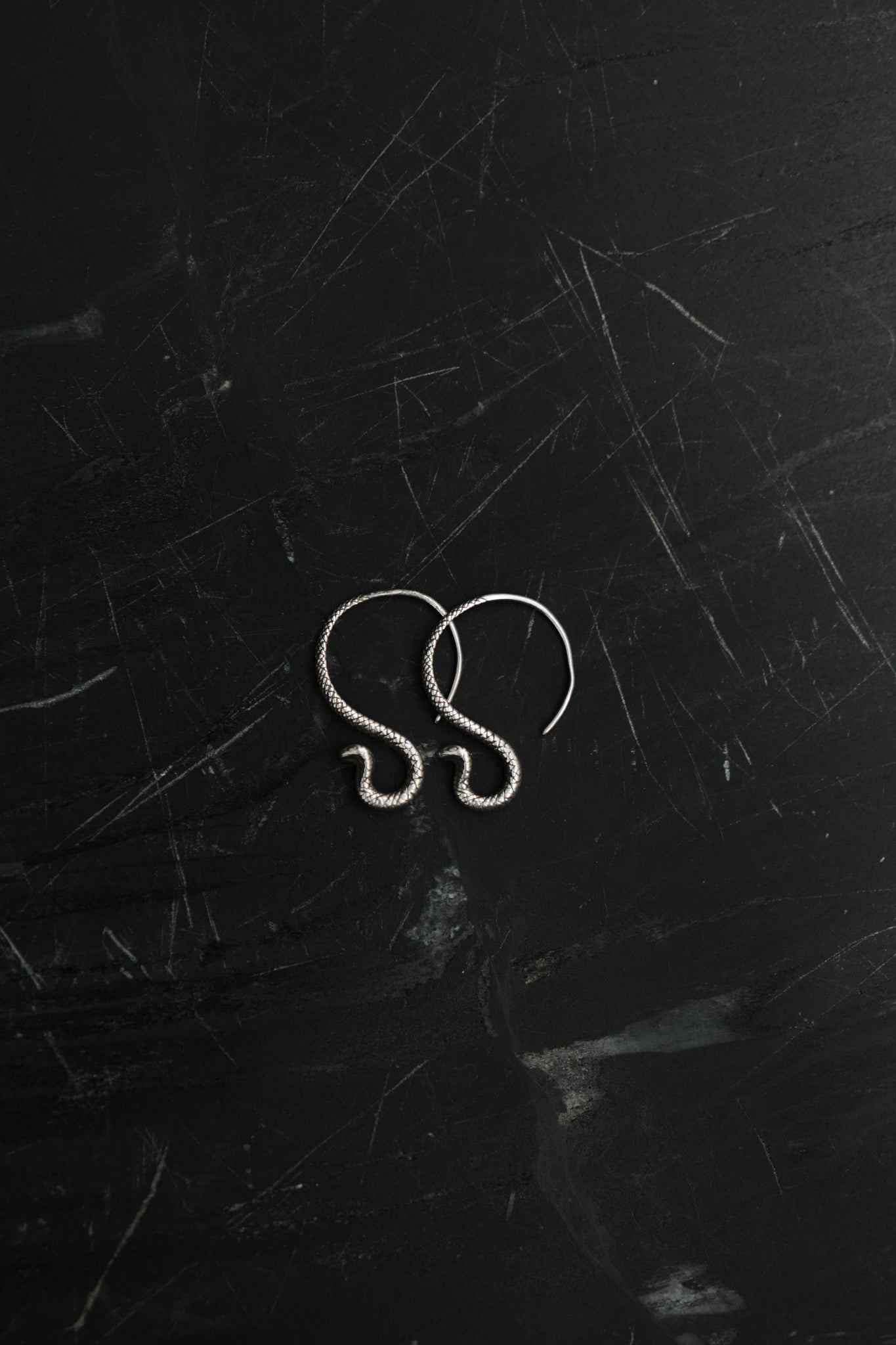 SNAKE TAIL EARRINGS — STERLING SILVER 925 (4G)
