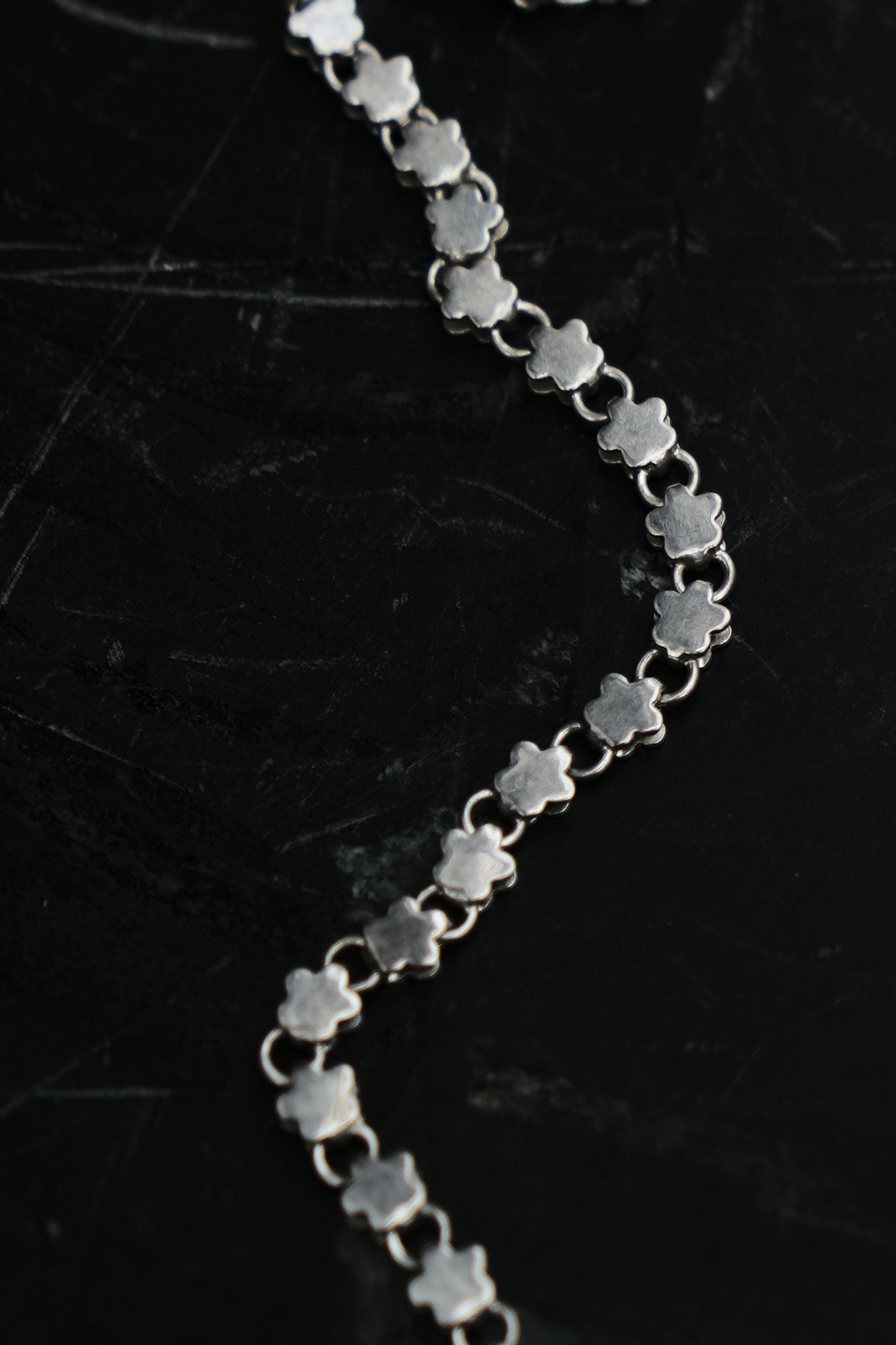 FLORAL LINK CHAIN — STERLING SILVER 925 (13G)