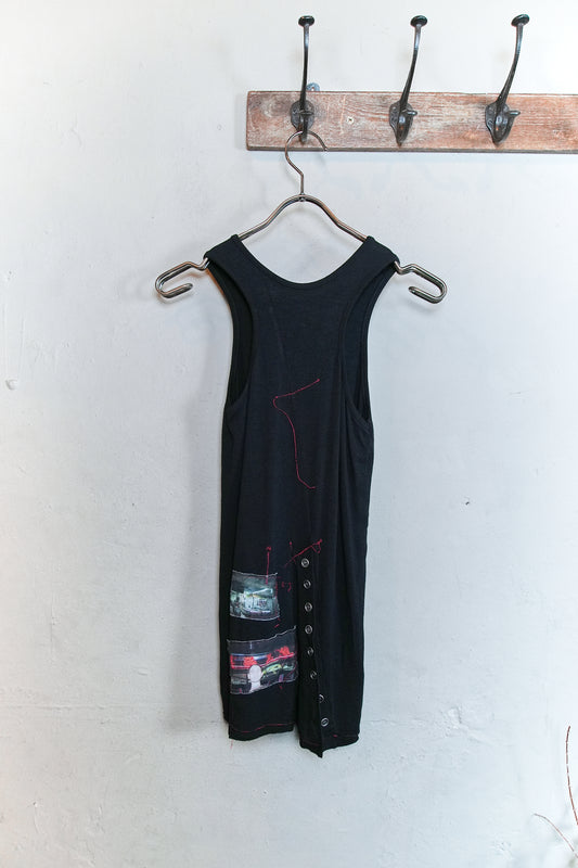 BLACK DECONSTRUCTED TANK