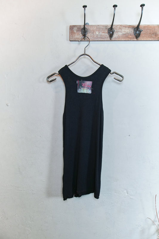 BLACK DECONSTRUCTED TANK