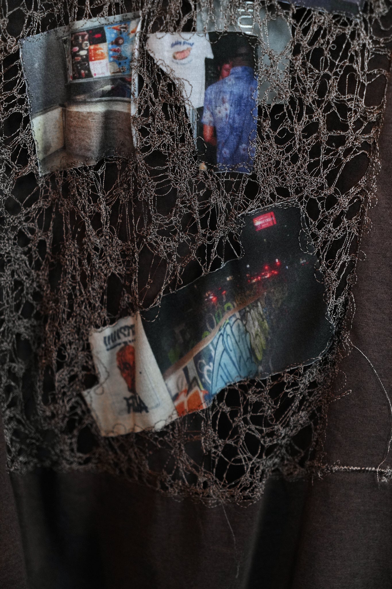HAND-EMBROIDERED PHOTO PATCH LONG SLEEVE - BROWN
