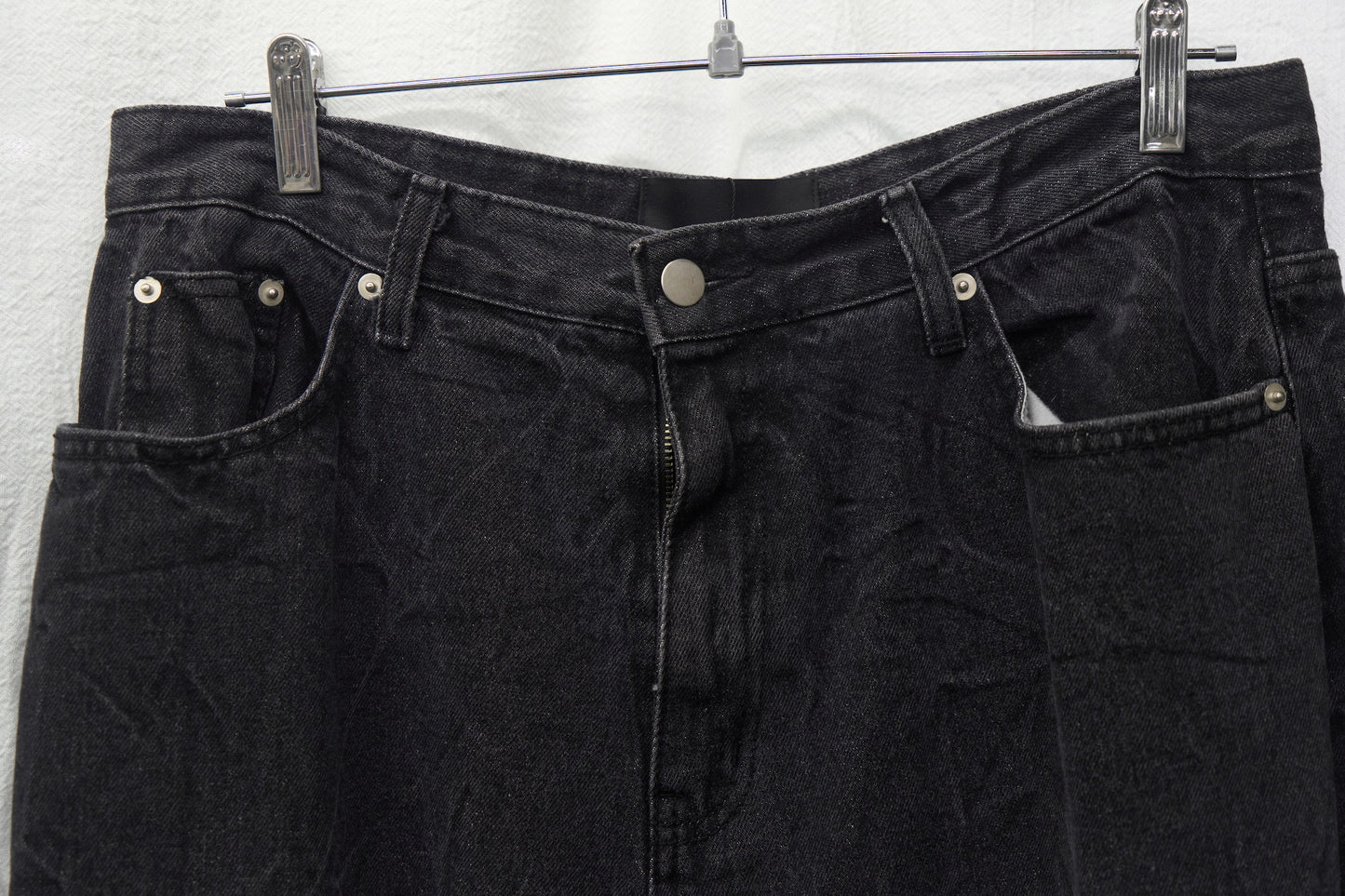 WRINKLE WASHED DENIM PANTS