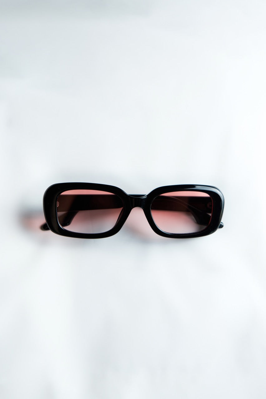 RETRO FUTURISTIC CHUNKY SUNGLASSES