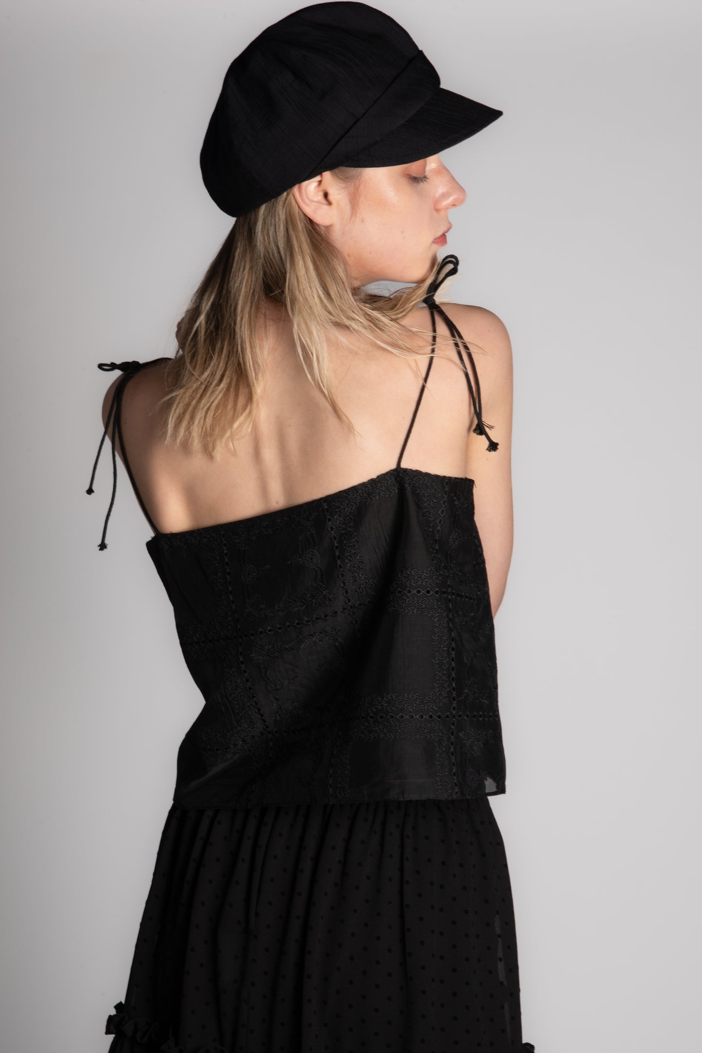 WHITE EMBROIDERY CAMI TOP