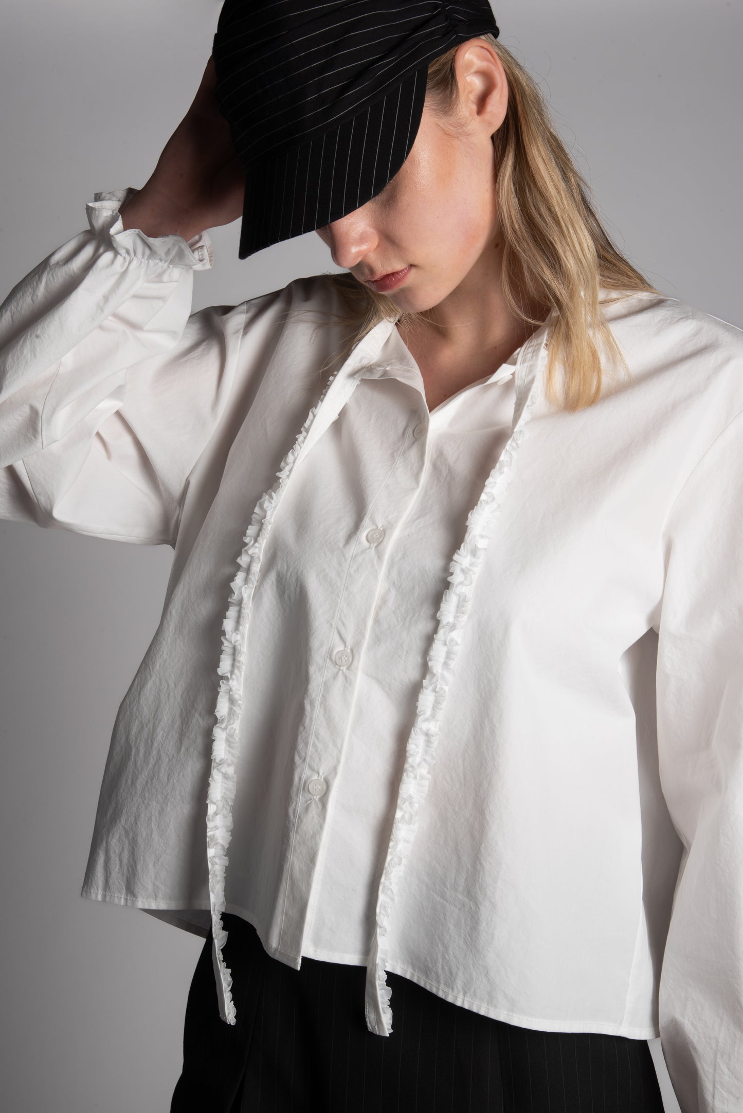 WHITE RUFFLE TIE COTTON SHIRT