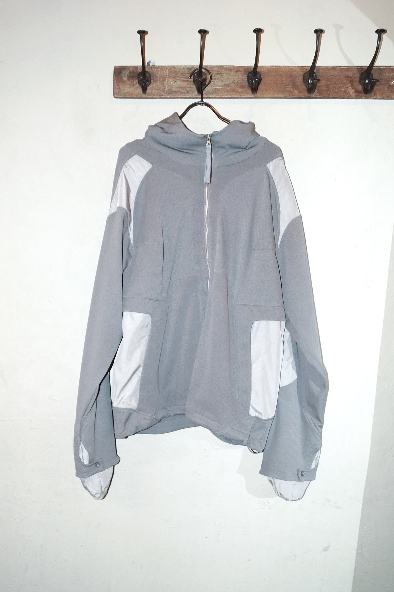 TECHNICAL CONTRAST-PANEL HALF-ZIP HOODIE