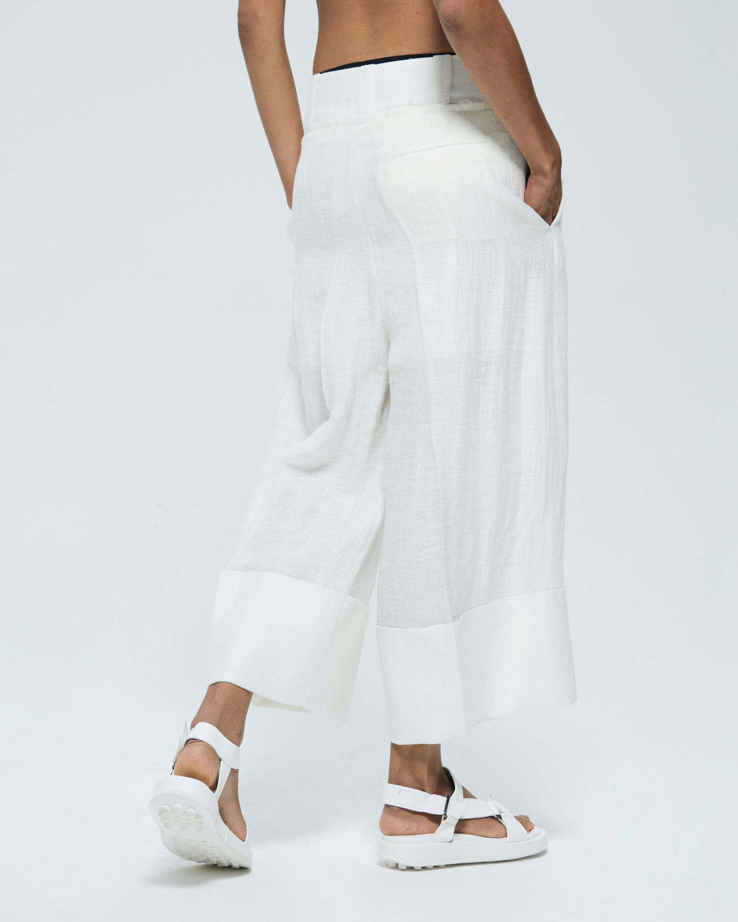 MALLONI TECHNICAL LINEN TROUSERS