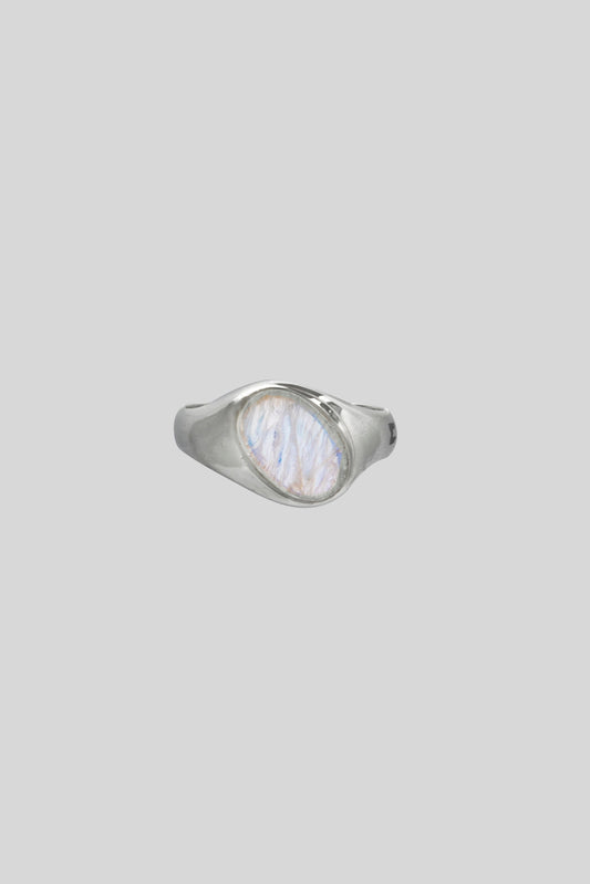 MELT_ TWISTED SIGNET 101- MOONSTONE