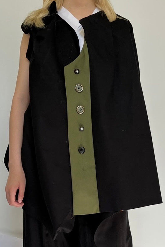 GATHERED SINGLE SLEEVE COAT