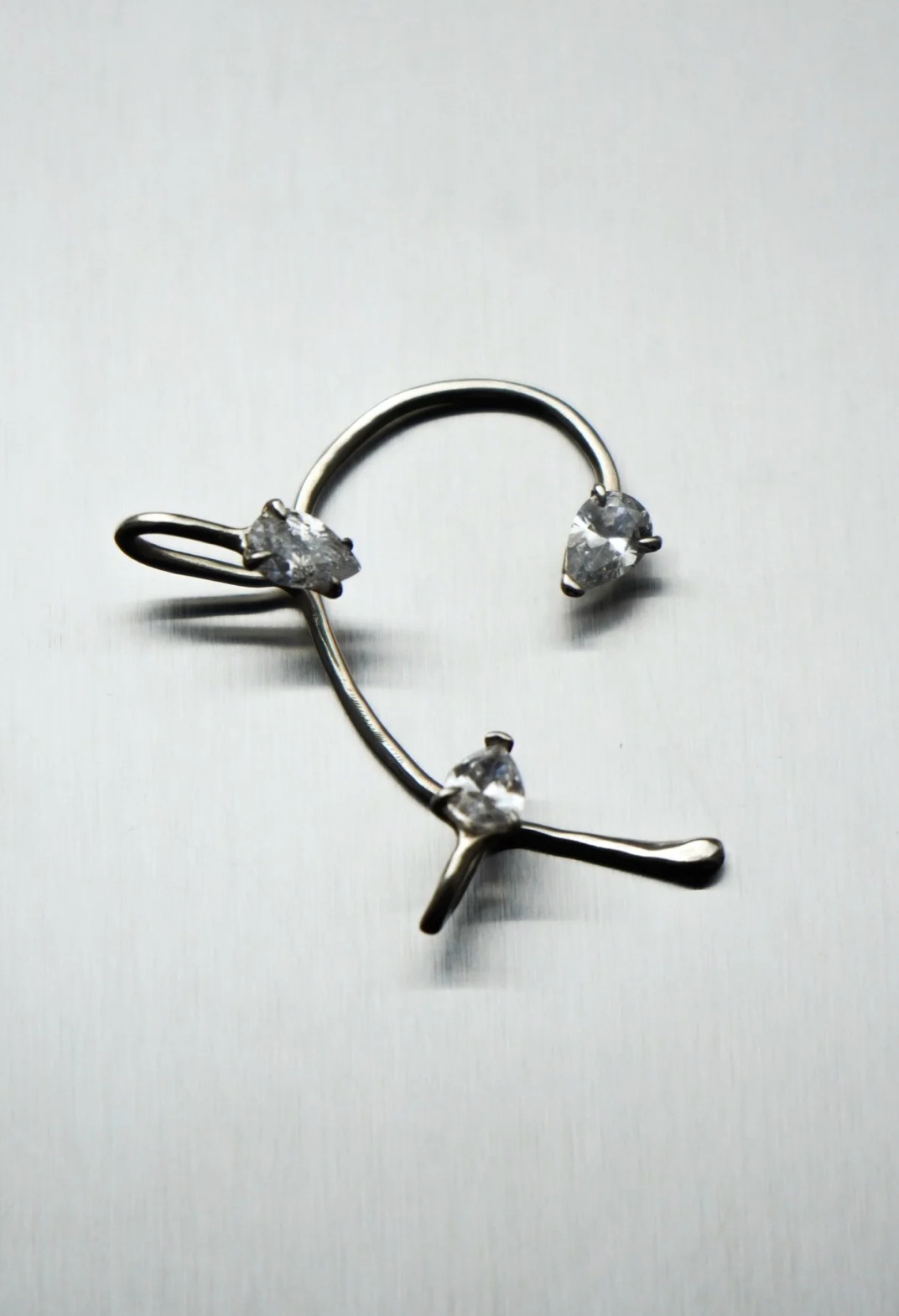NEO EAR CUFF