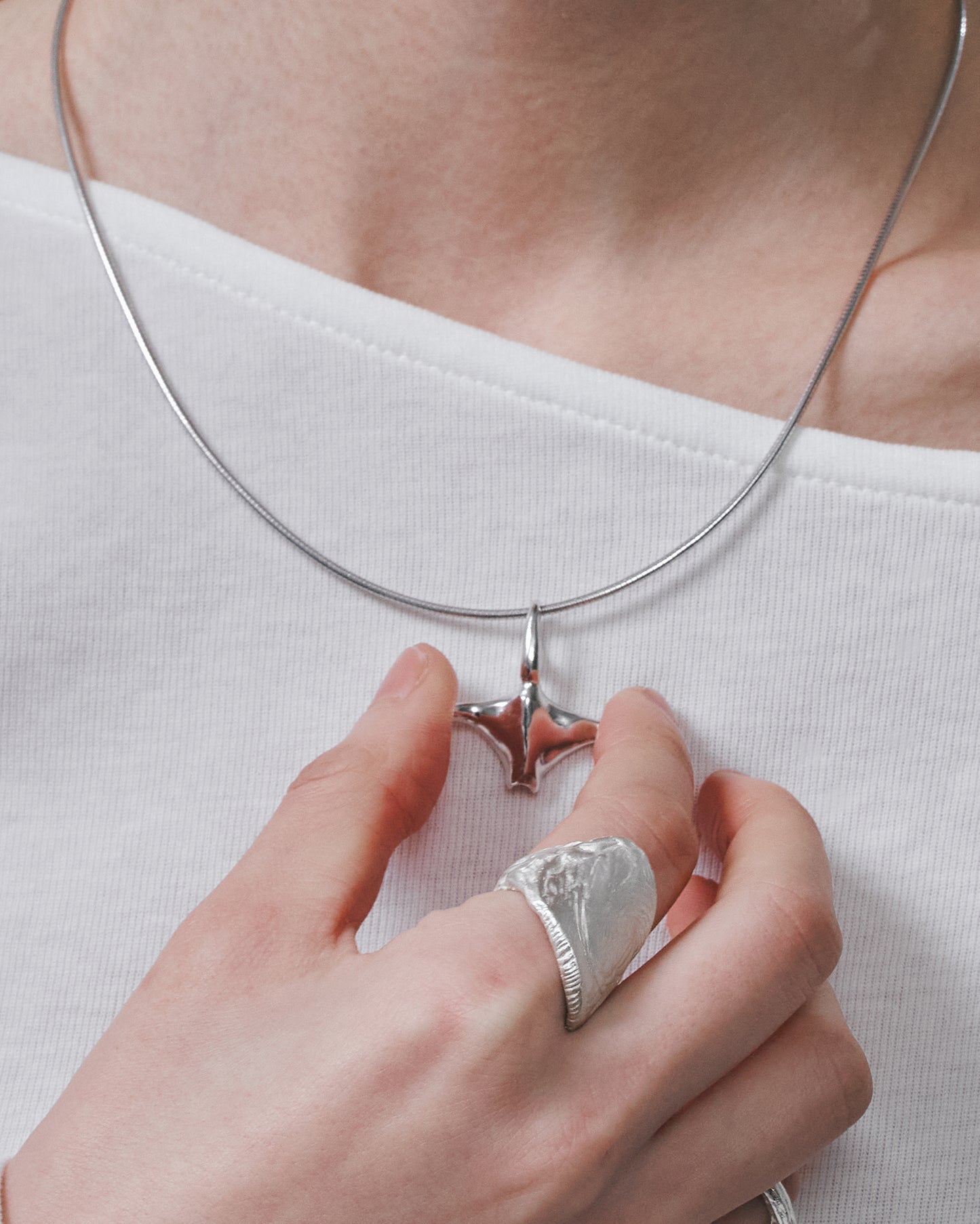 STINGRAY NECKLACE