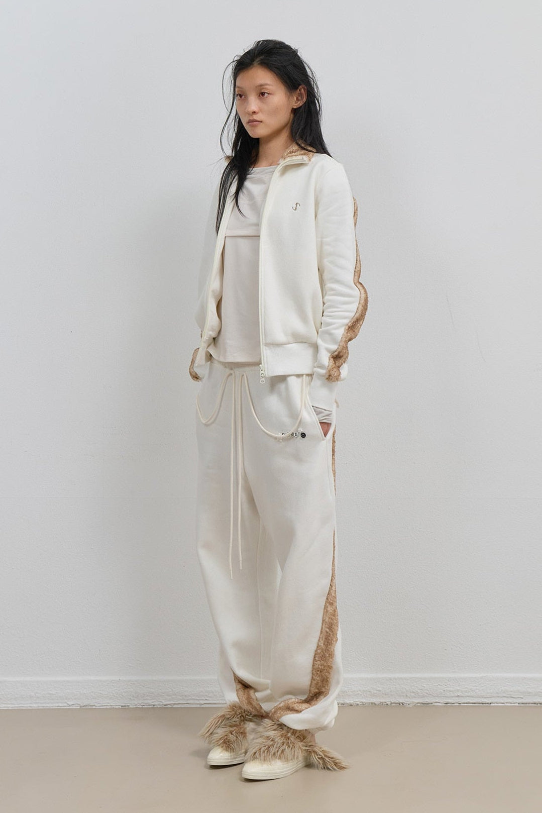 SIDE FUR TRIM SWEATPANTS - IVORY