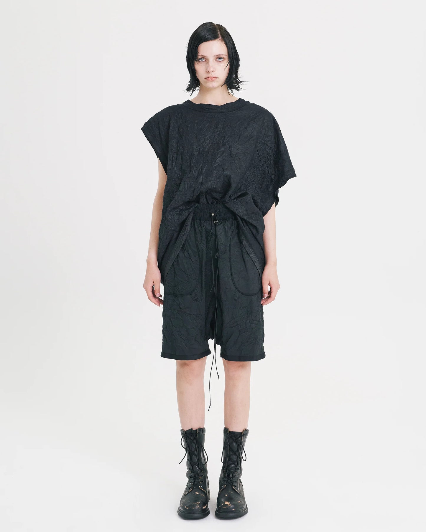 ASPARAGUS_PLEATS INSIDE OUT BAGGY SHORTS