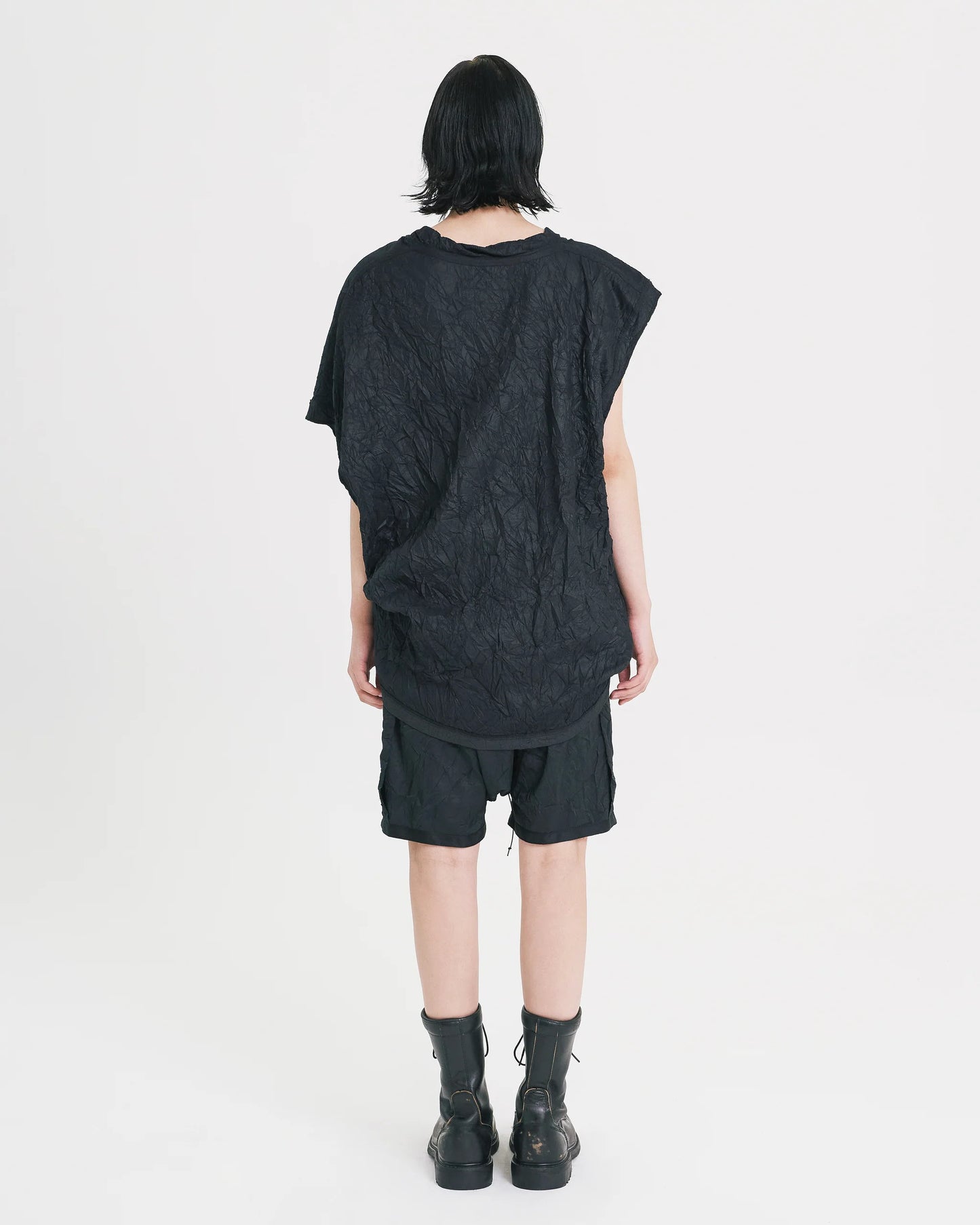ASPARAGUS_PLEATS INSIDE OUT BAGGY SHORTS