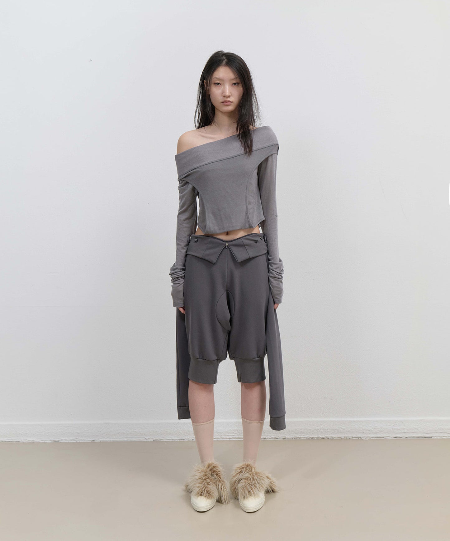 CURVED CUT LAYERED TEE - CHARCOAL