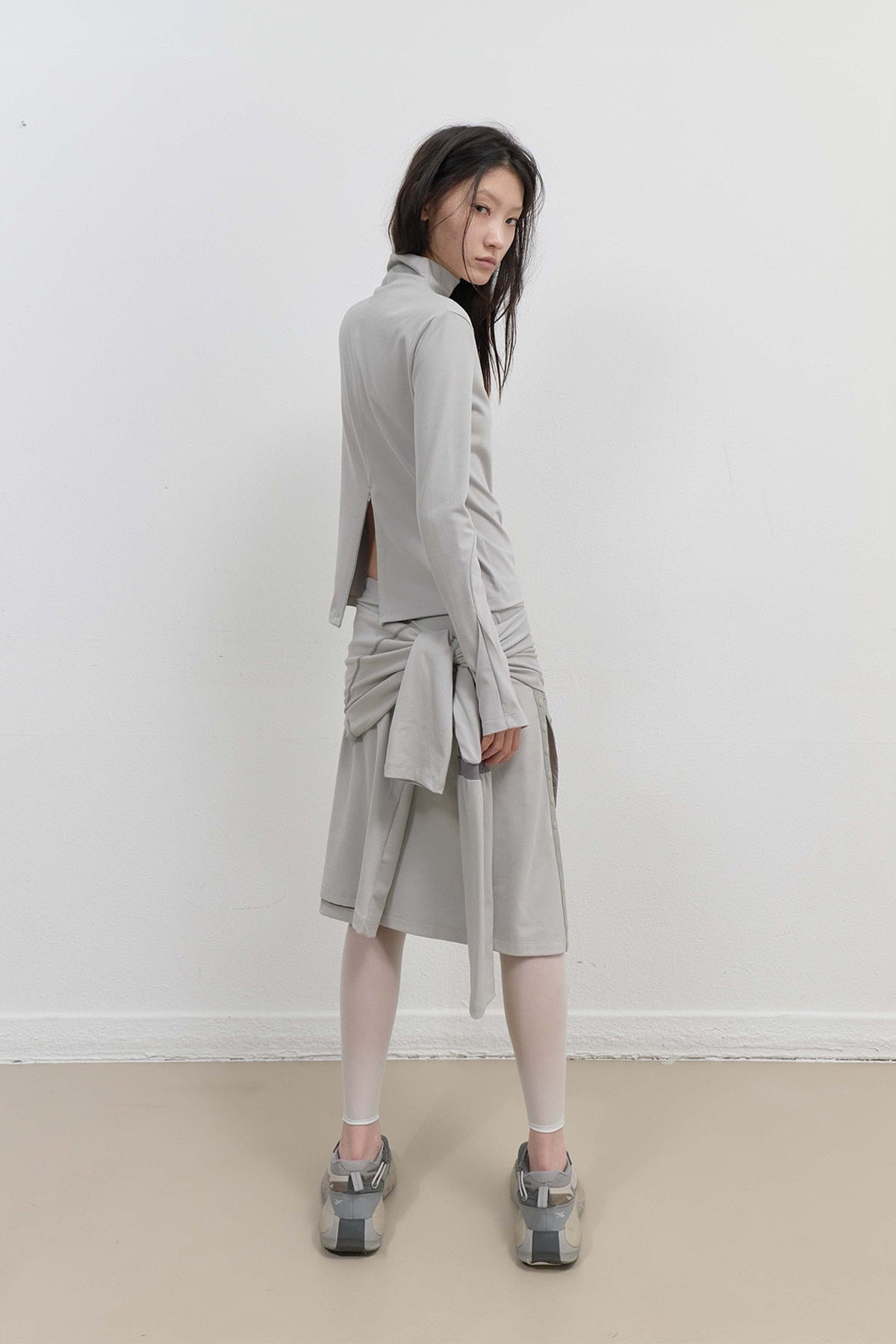 MOCK NECK TEE - MINT GREY