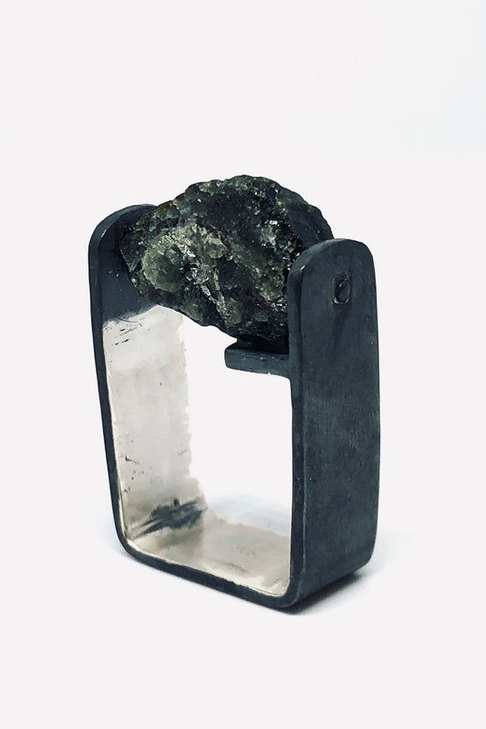 KHEM DJEFA RING OXIDISE SILVER